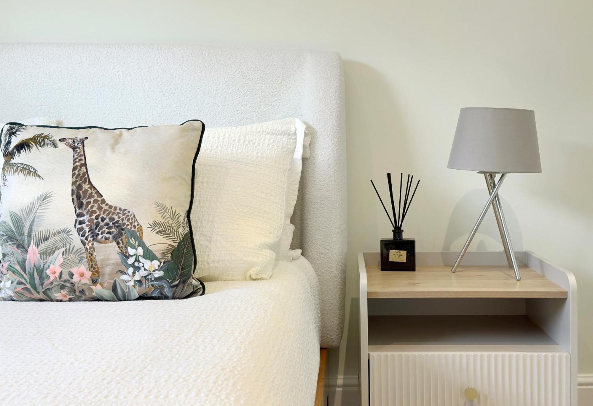 Cosy Flat 5 Min From Holland Park Station! London Διαμέρισμα Εξωτερικό φωτογραφία